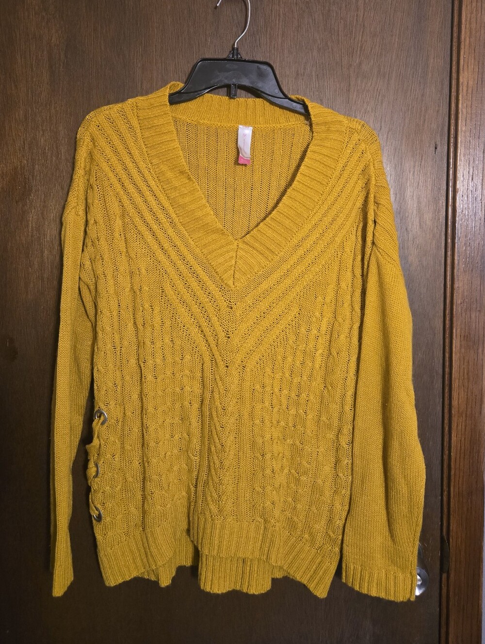 No Boundaries Mustard Yellow V-Neck Cable Knit Sweater XL FALL AUTUMN